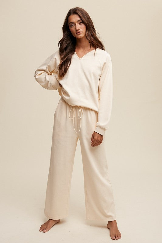 V-neck Sweatshirt and Pants Set