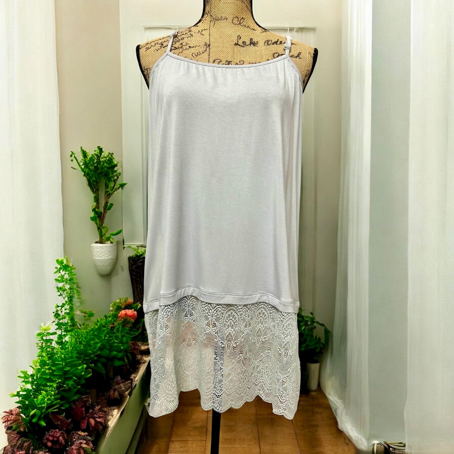 Extender Tank with Lace Trim