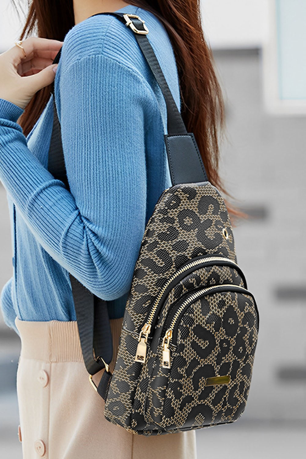 Leopard Printed Zippered Sling Bag