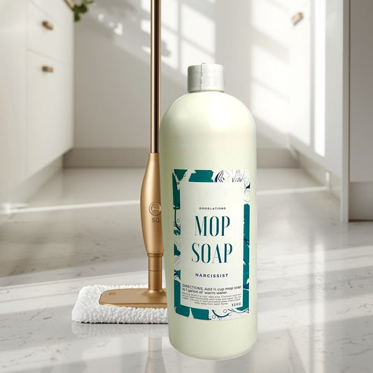 Narcissist scent, a peach and raspberry floral blend, 32 oz bottle.