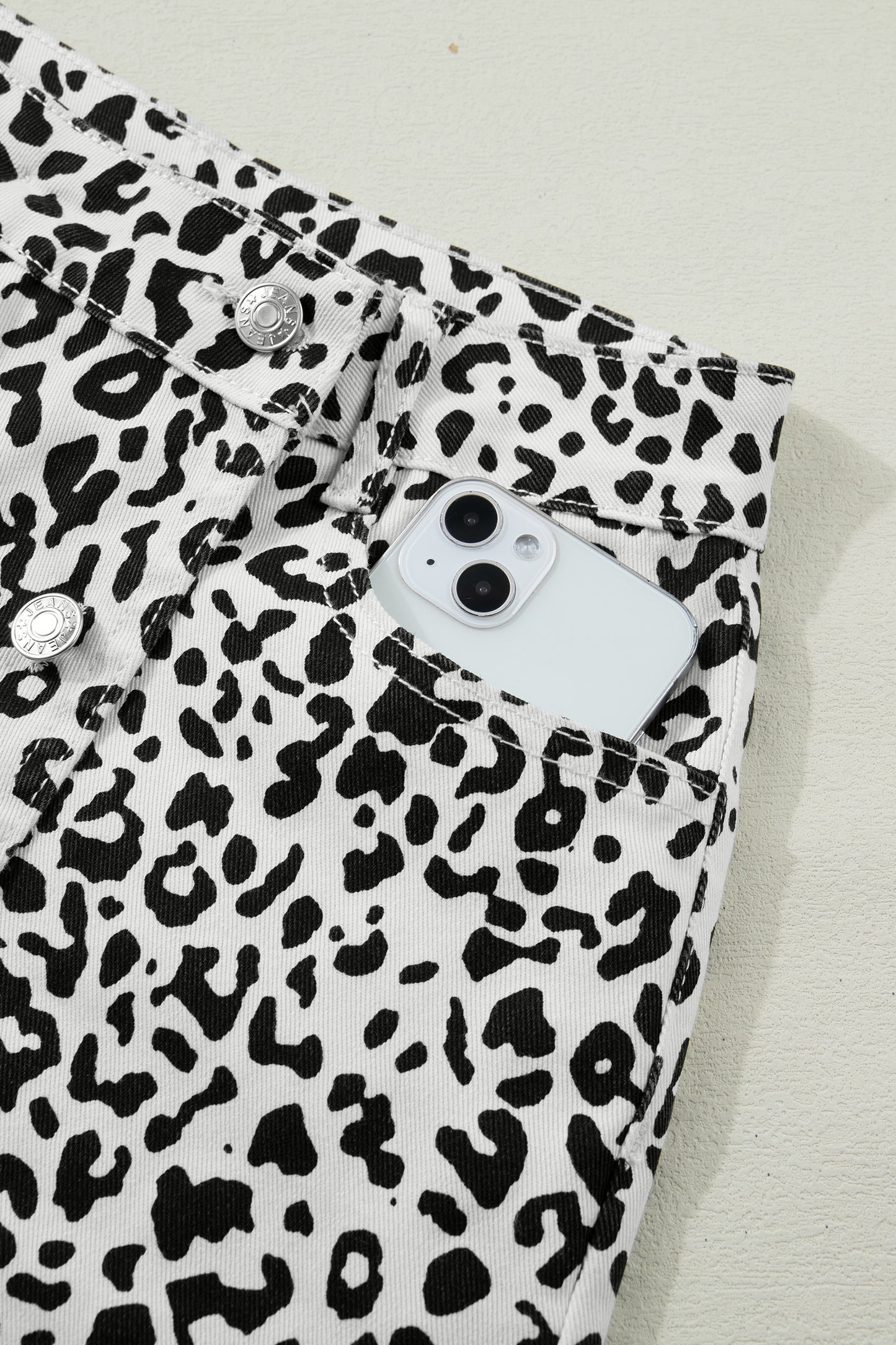 Leopard Print Overlap Denim Shorts