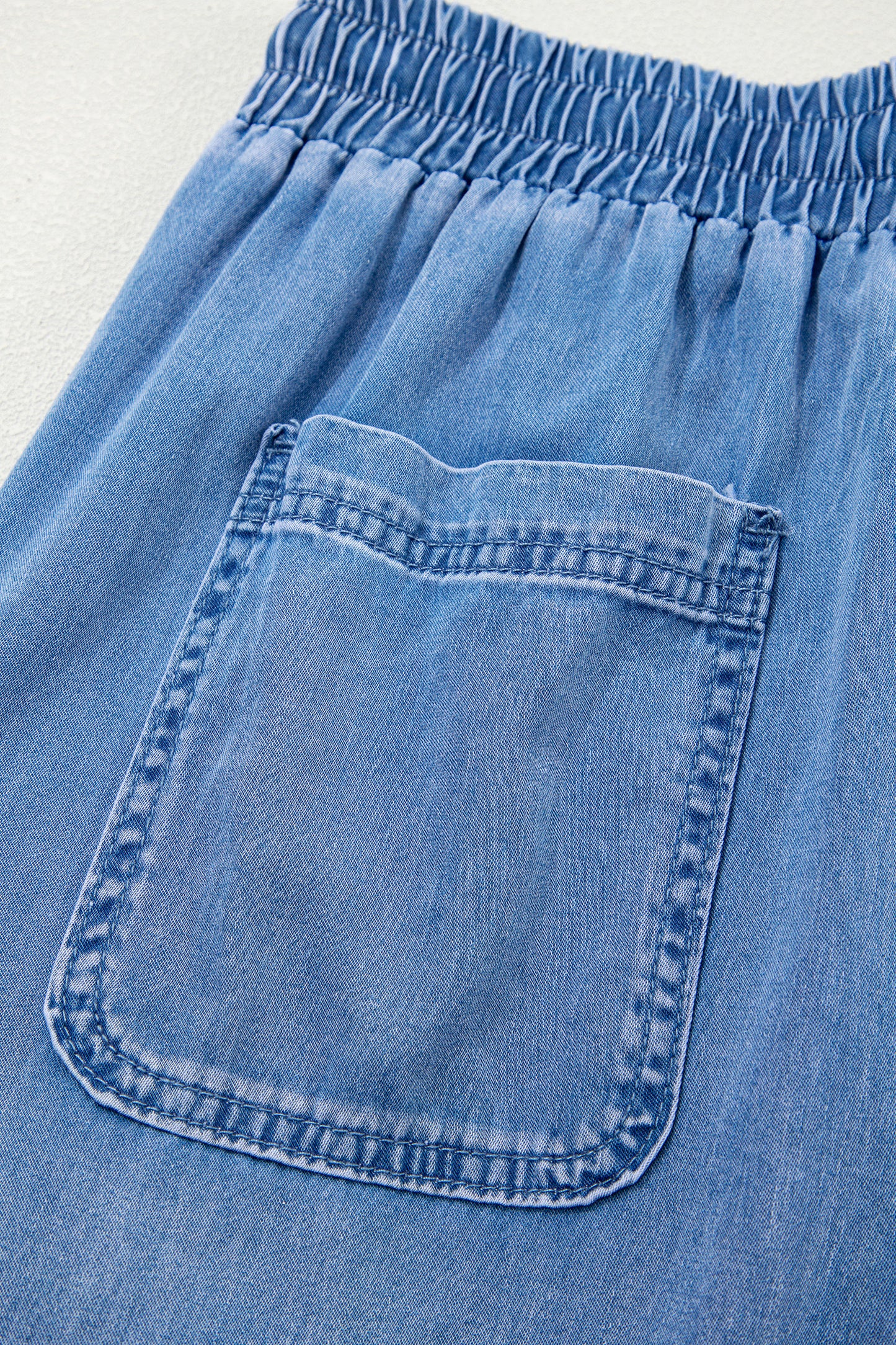 Blue Drawstring Elastic Waist Pocketed Loose Denim Pants