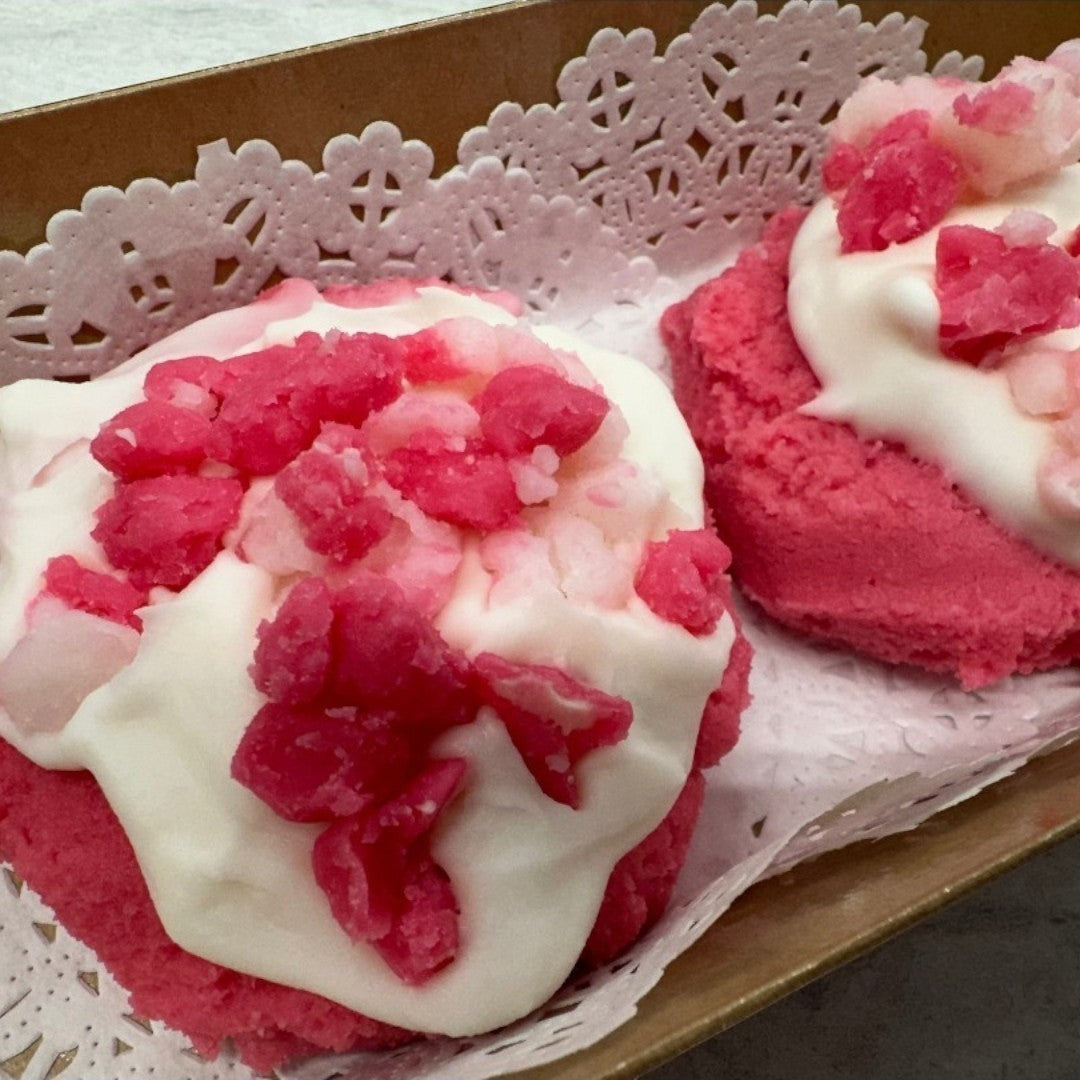 Doodlations Coffee Bar & Boutique Strawberry Shortcake Cookie Wax Melts, pink cookie base with white frosting and pink candy crumbles.