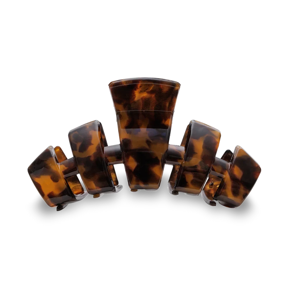 Doodlations Coffee Bar & Boutique classic tortoise shell claw hair clip with durable, bendable teeth.