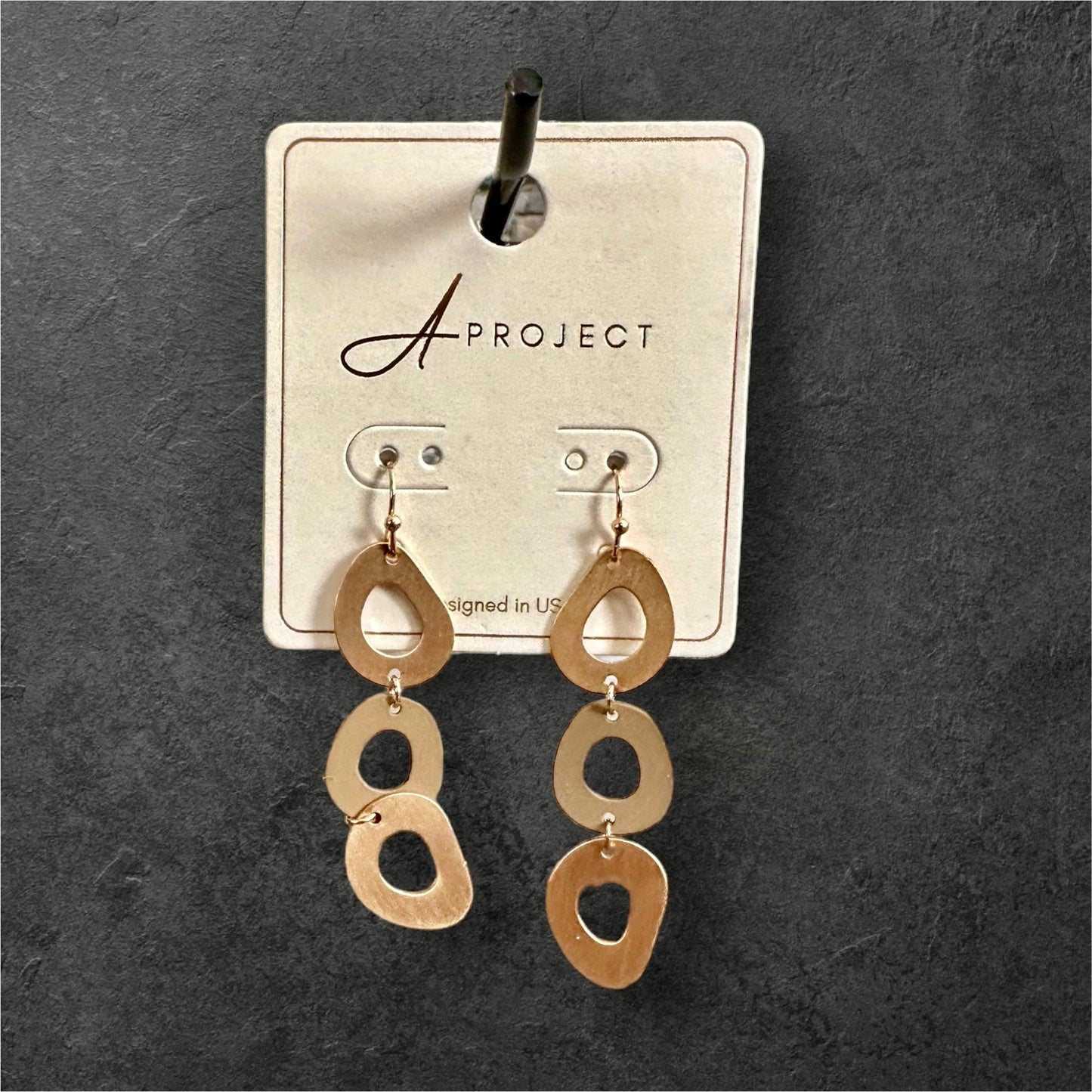 Gold Tone Circle Dangle Earrings - Doodlations Coffee Bar & Boutique