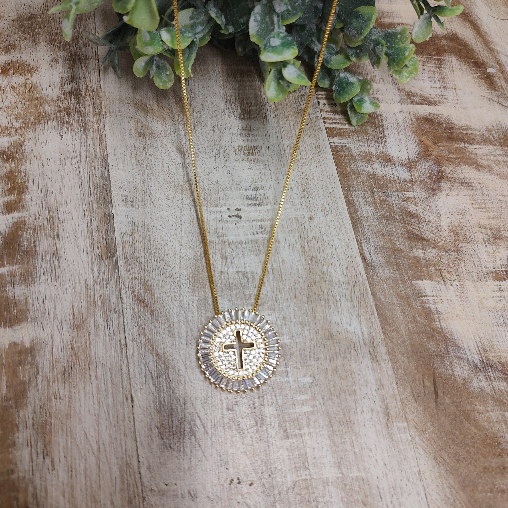 Shine Circle Cross Necklace - Doodlations Coffee Bar & Boutique